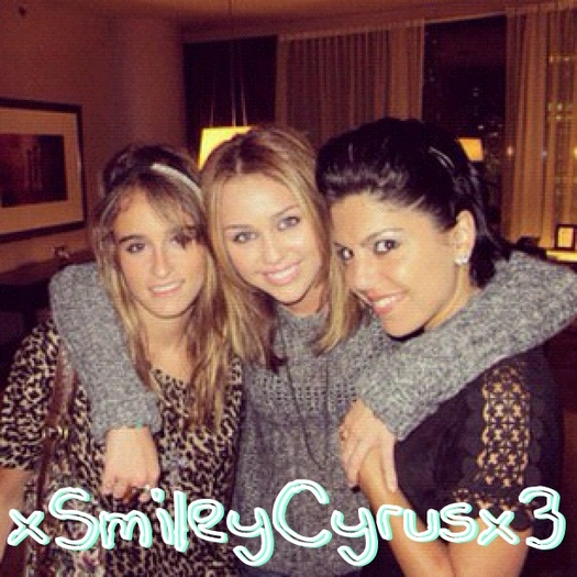 Private - Pics - Of - Miley . ♥