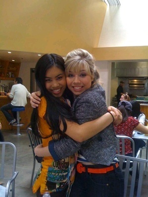 GMA_1120 - Me and Jennette
