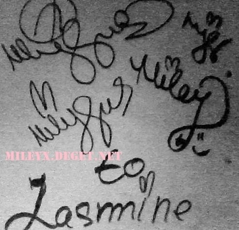 she made me an autograph :X