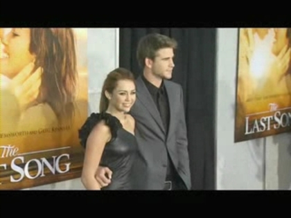 Los_Angeles_Premiere_3_flv_000008333