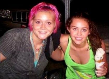 normal_2w1t9w1 - x - This Is Miley - x