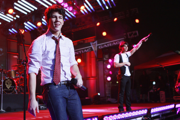 562 - Jonas Brothers