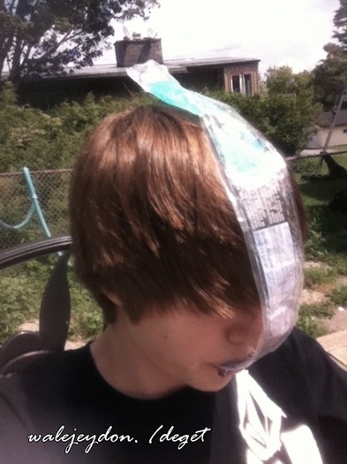 I put the freezie on my head #LOL.
