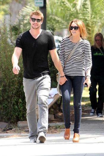 miley-liam-lovers-reunion%20(1)
