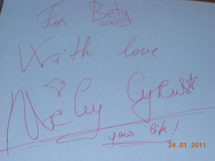 DSCN1075 - Autograph for Bety