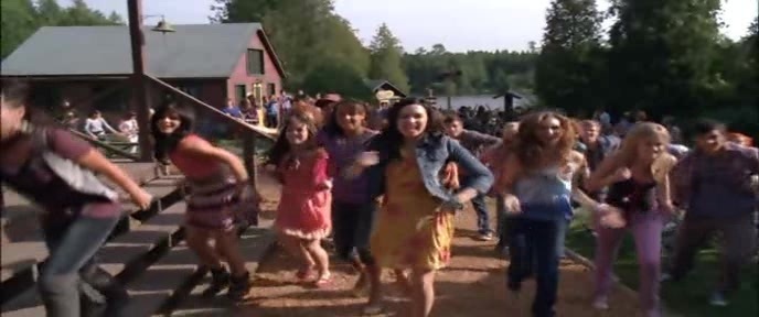 671 - 0 Camp rock 2-Brand new day Campures Scenes 0