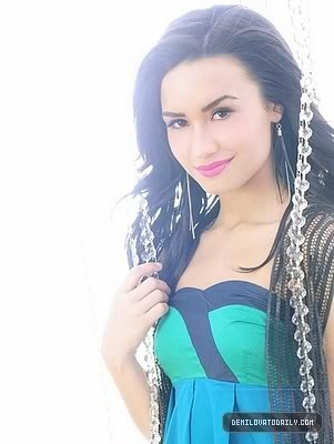 SNNWBYKQCZVPYAVWBTV - demi lovato