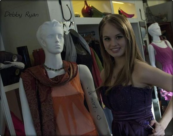 0082846233 - x Debby Ryan