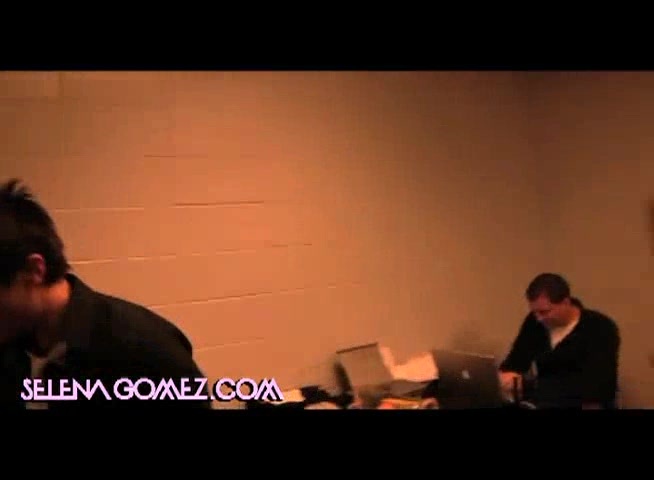 Behind the Scenes Jingle Ball 2010 099