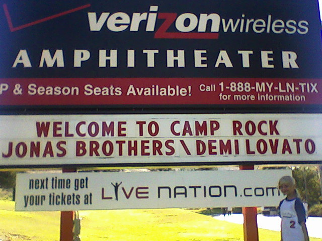 Jonas Brothers Camp Rock 2 Demi Lovato - Camp Rock 2