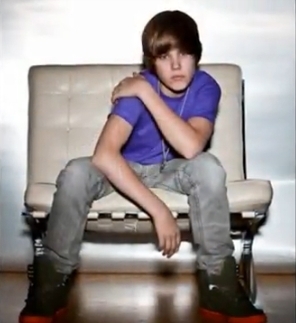 Justin-Bieber-Photoshoot-justin-bieber-8891082-296-323