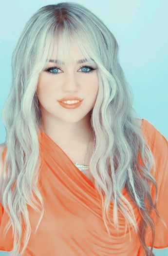 hannah-hannah-montana-13453524-1028-1563