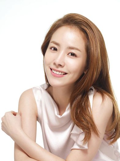 - Han Ji Min  Actress