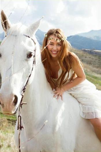 mileywhitehorse1