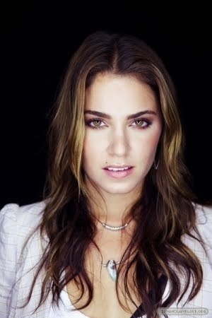 nikki reed-rosalie