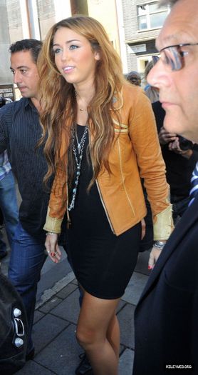 8 - x Arriving at BBC Radio 1 in London 02 06 2010 x