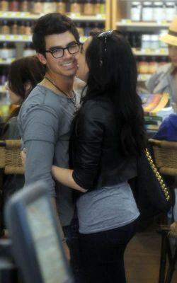 Demi and Joe at a local Grocery Store
