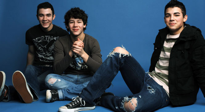 01_h[1] - Jonas Brothers