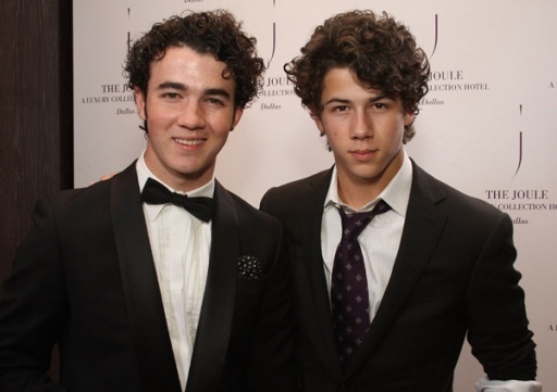 92 - Jonas Brothers