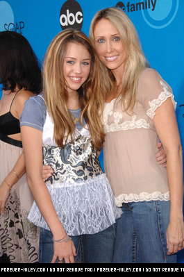 normal_63351_miley_05_412lo - ABC All Star Party - July 19 2006