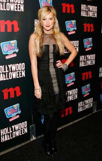  - M Magazine-s 2009 Hollywood Halloween Event