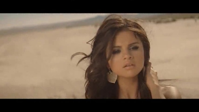 Selena Gomez & The Scene - A Year Without Rain 366