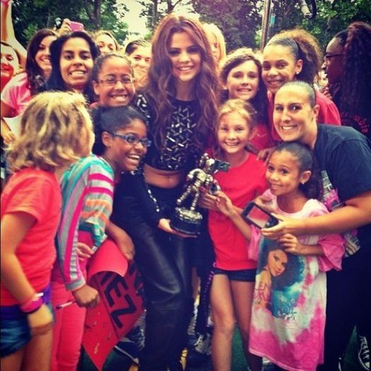 Selena with some fans #GMA