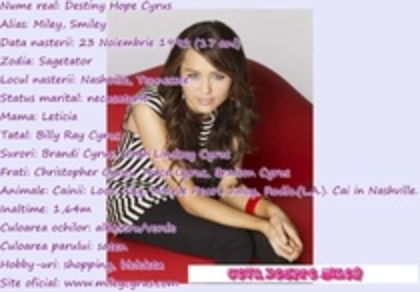 17227408_ZMXTFSXCF - Revista Disney Channel-numarul 1-Miley Cyrus