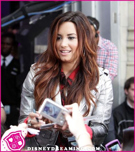 demi-lovato-new-music-live-muchmusic-3