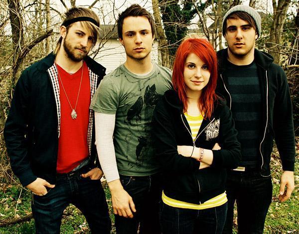 Paramore (001) - 3 Pics from internet