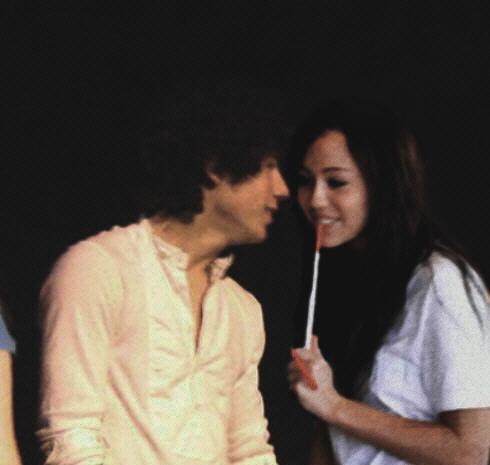 7 - Niley