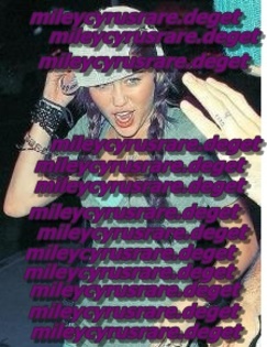 me rockz onz - a very rare pics with miley