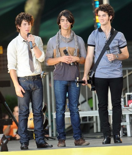 The Jonas Brothers Perform On ABC's Good Morning America (2)