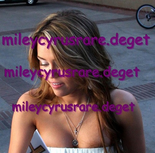 000me - a very rare pics with miley