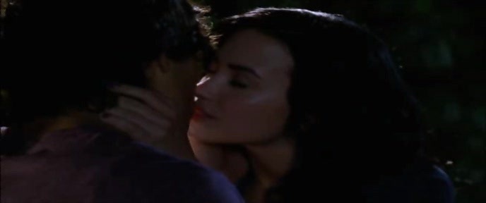 15 - 0 0 Mithchie and Shane first kiss 0 0