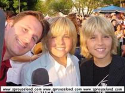 ][[[[[[[[[[[[[[[[[[[[[[[[[[[[ - Dylan  Sprouse  and  Cole  Sprouse