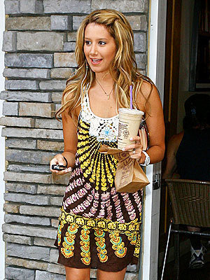 Ashley-ashley-tisdale-4765878-300-400