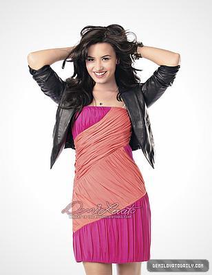 Copy of 3277_con_demi%20Lovato3