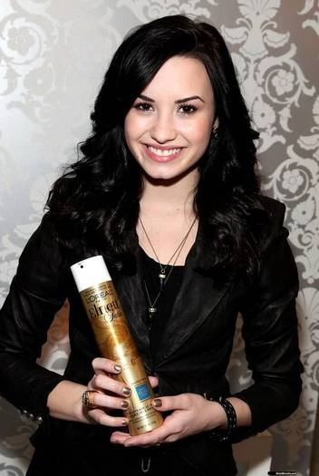 demilovato_net-hboluxurylounge-0010