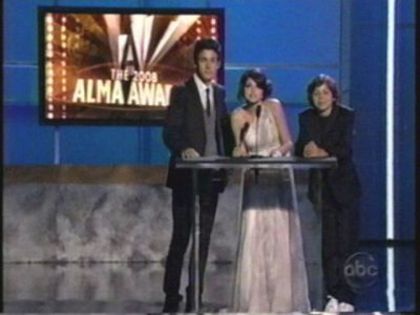 normal_005 - 2008 Alma Awards- September 12 2008