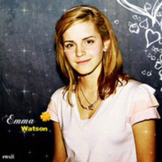 47110738_XOQFXDELC - Emma Watson Glittery 2