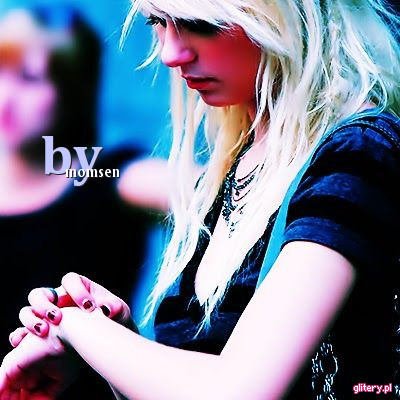 `Love!`[Claudia] - x Taylor Momsen