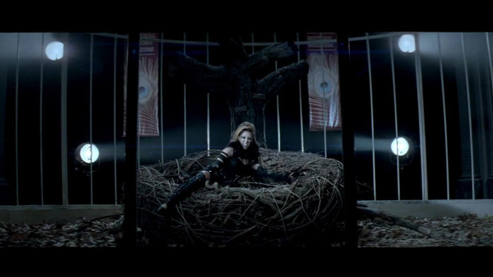 Miley Cyrus - Can\'t Be Tamed 119