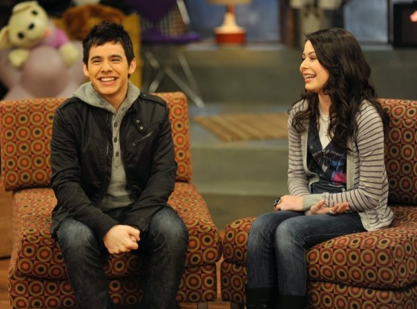 Miranda Cosgrove And David Archuleta (9) - I am back