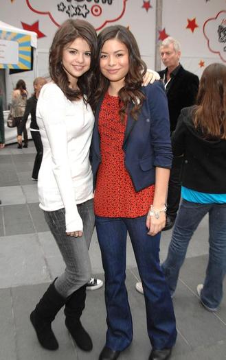 Selena and I at the Variety Power of Youth Event!