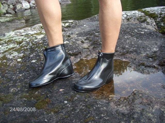 Para (Nokia) black, overshoes_07b - Womens and Mens old overshoes