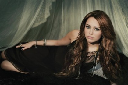 normal_008 - Cant Be Tamed Promoshoot