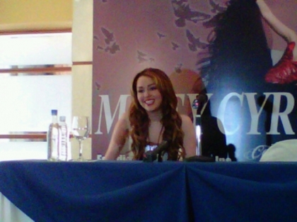 My Images xd (6) - xo_Gypsy Heart Tour Press Conference_xo