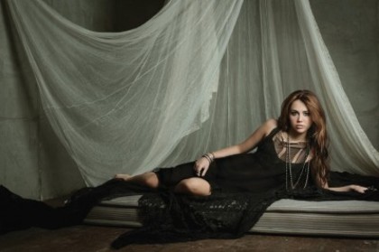 normal_004 - Cant Be Tamed Promoshoot