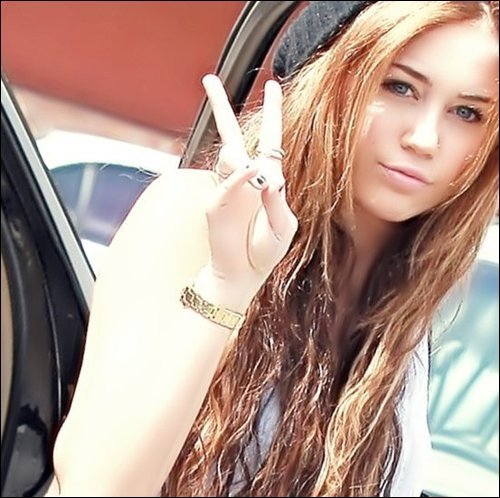 Miley (89)